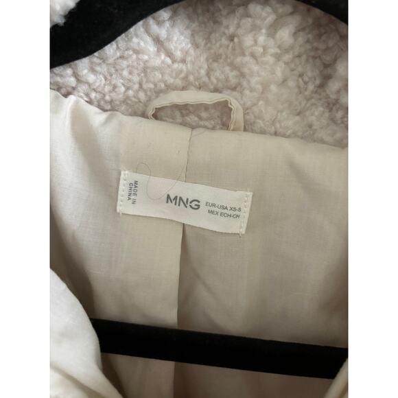 Mango Jacket Women's XS-S Beige Oversized Faux Shearling Cropped Button - Picture 5 of 10